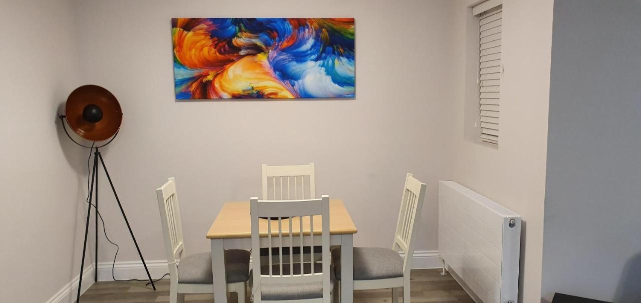 Garland Modern Spacious Apartment, Brentwood 1 المظهر الخارجي الصورة
